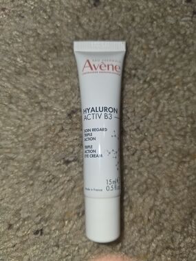 Avène Hyaluron Activ B3 Triple Action Eye Cream - White